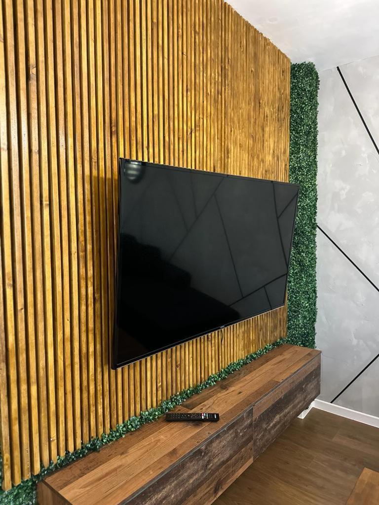 Atractiv Apartaments Chiajna Екстериор снимка
